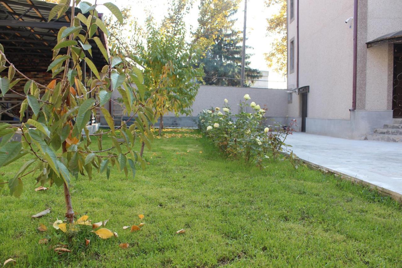 Cherry Garden Boutique Hotel Yeghegnadzor Exterior photo